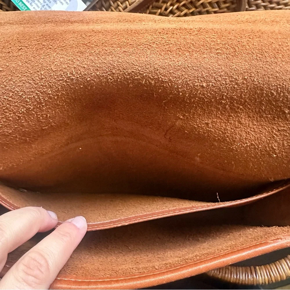 COACH British Tan Leather 1980’s Penny Pocket Crossbody Clutch Purse Vintage - Picture 10 of 14